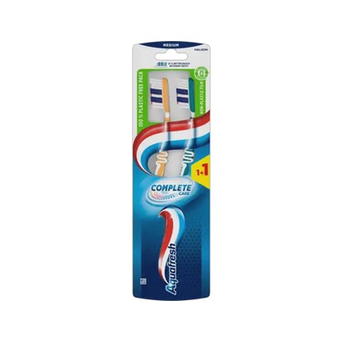 aquafresh complete care medium toothbrush 2 pack